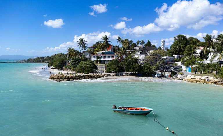 Maisons en bord de mer en Guadeloupe